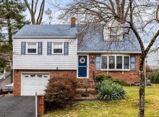 116 Hutton Rd, Clifton, NJ 07013