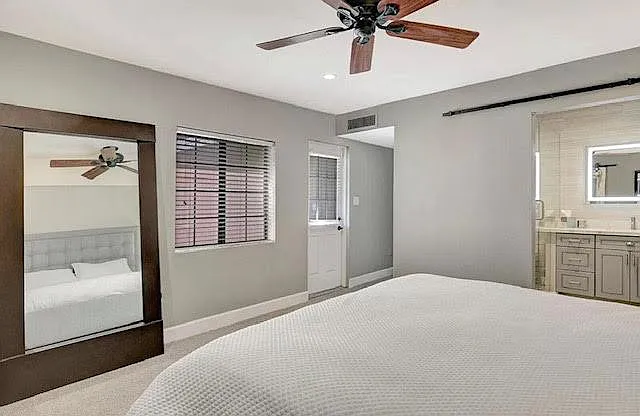 3909 E Whitton Ave — Photo 13