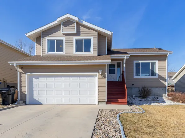 1107 Range View Cir, Rapid City, SD 57701