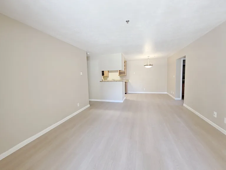 880 E Fremont Ave #301 — Photo 5