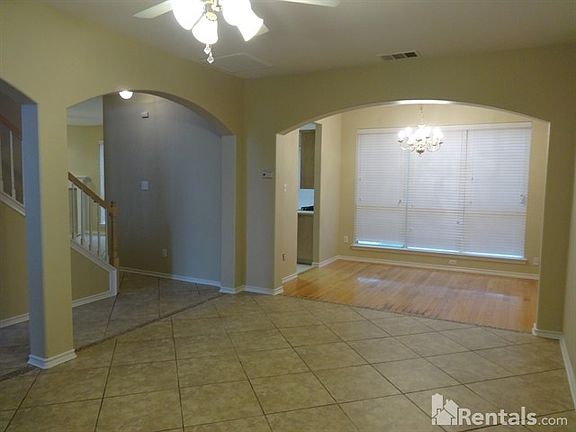 4th image of 3617 Blue Spruce Dr