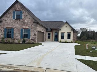 15250 Hazelwood Ct, Prairieville, LA 70769