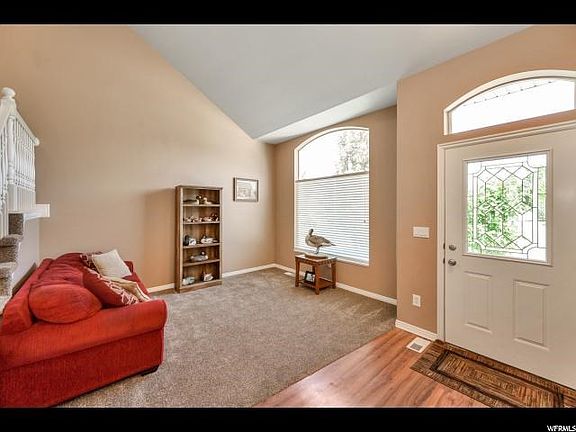 4th image of 345 W 2800th St N