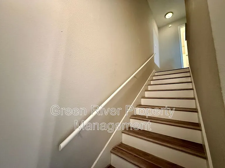 7665 Jana Ln S — Photo 14