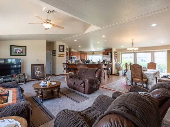 329 E Lynch St, Plains, MT 59859