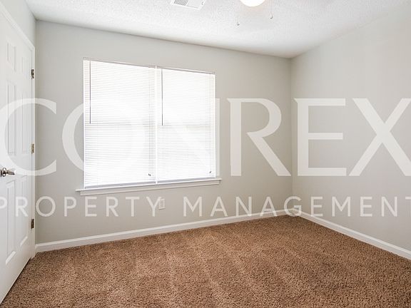 4th image of 140 Tilting Rock Dr