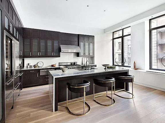 3rd image of 66 E 11th St Floor 6