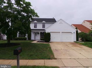 13 Country Hollow Cir, Sicklerville, NJ 08081