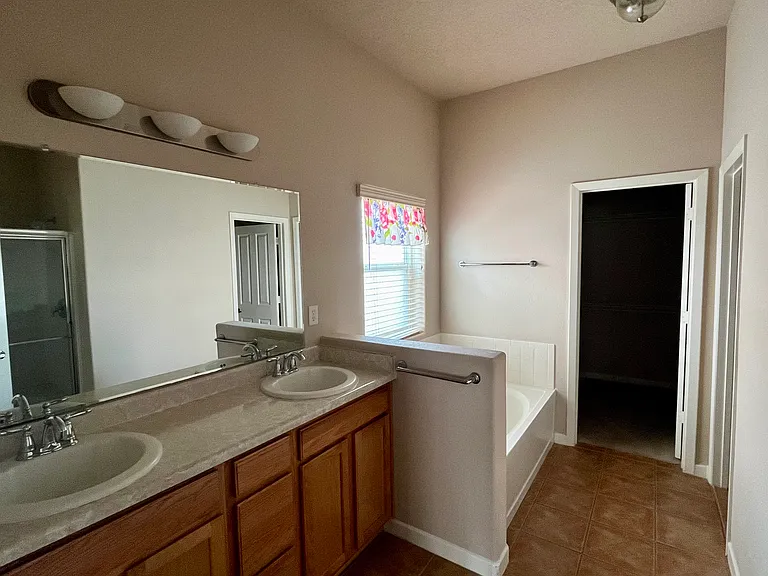 2217 Mayapan Rd SE — Photo 9