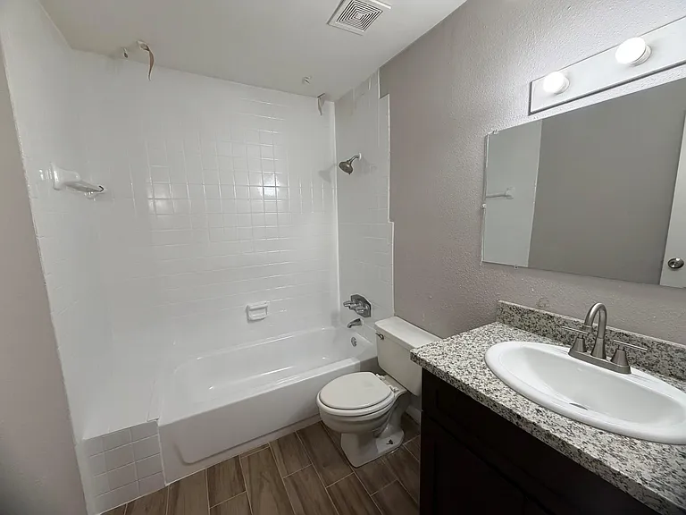 10001 W Park Dr #79 — Photo 16
