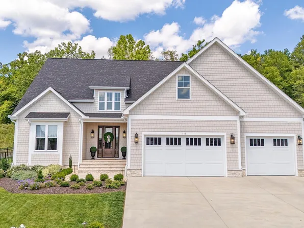 111 White Pines Dr, Morgantown, WV 26508