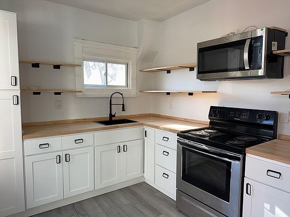 5th image of 646 Hebrank St