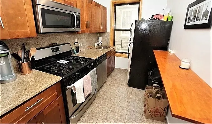 Rented by Universal Realty Group | media 9