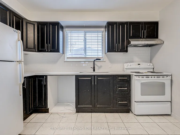 796 Midland Ave #1 — Photo 4