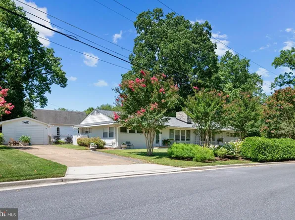 3 Sheridan Rd, Arnold, MD 21012