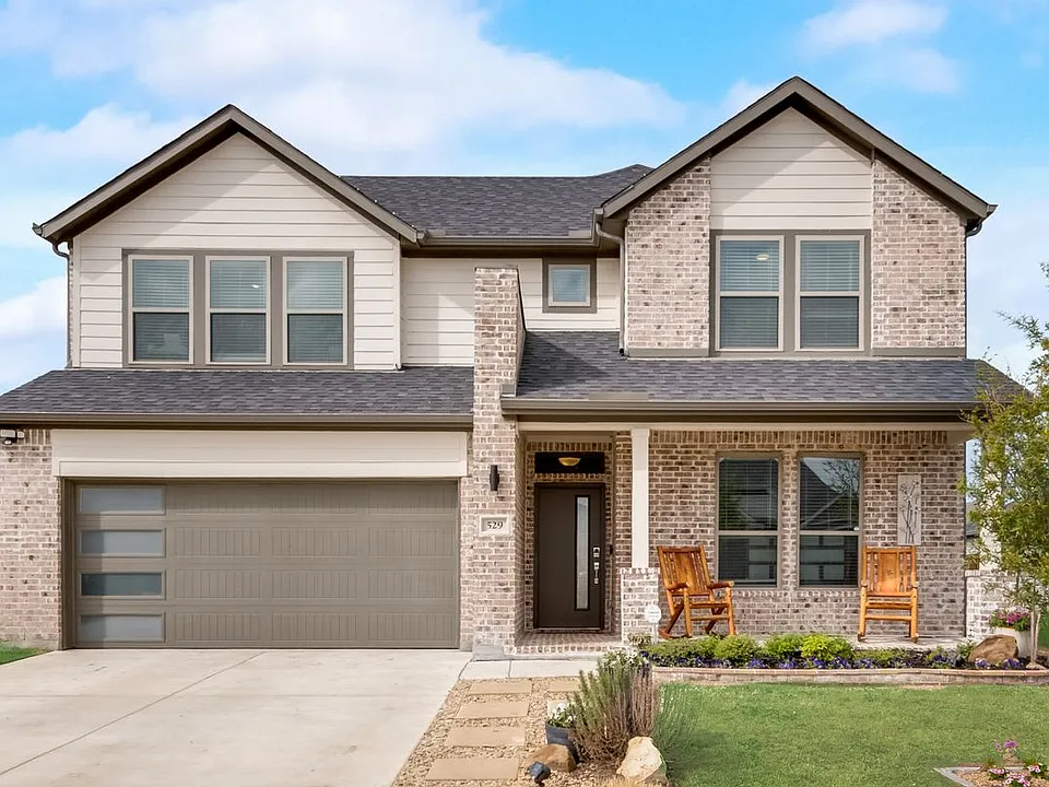 529 Ardsley Ln