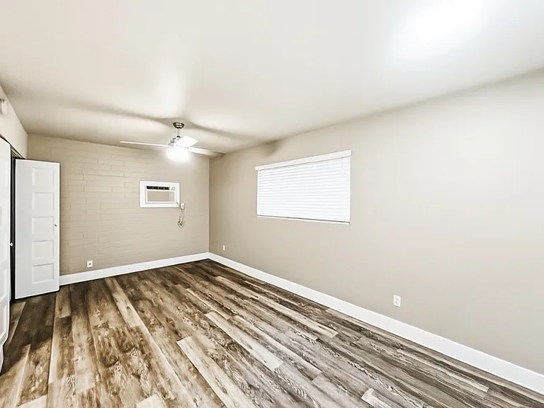 631 N 4th Ave #9 — Photo 13