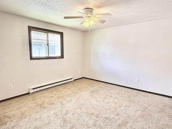 4th image of 1159 E 5th St