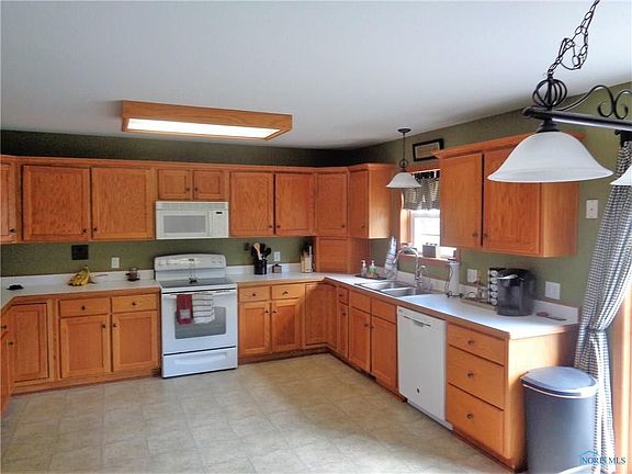 5th image of 5727 Bermuda Dr