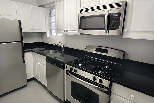 Rented by Corcoran | media 7