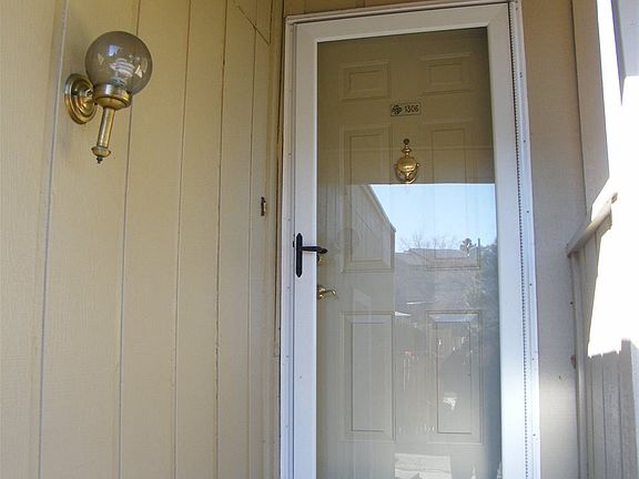 3rd image of 505 Oppenheimer Dr #130613
