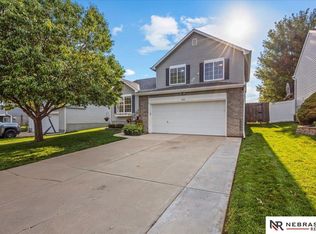 8614 N 155th St, Bennington, NE 68007
