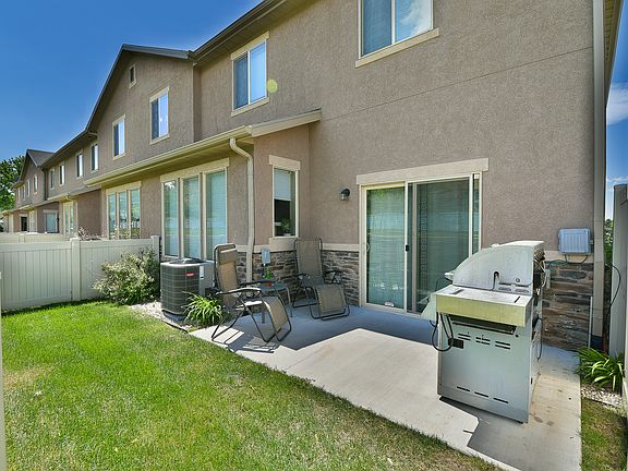 Exterior Rear Patio