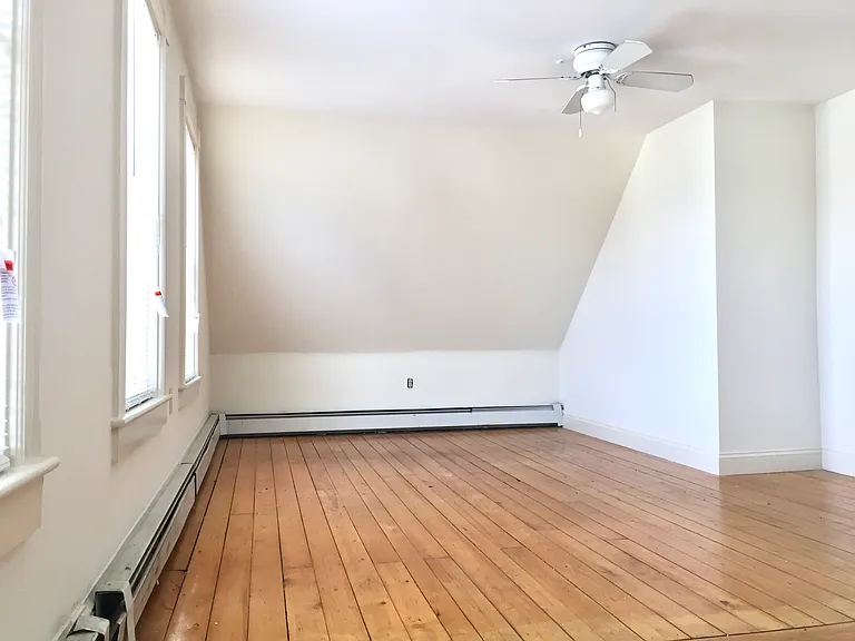 35 E Bowery St #3 — Photo 10