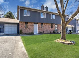 6 Pelican Rd, Howell, NJ 07731