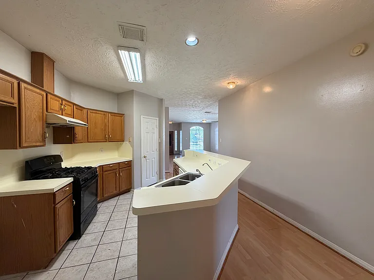 13403 Agarita Ln — Photo 45