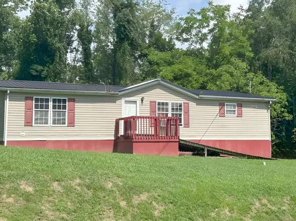 1404 Case Knife Rd, Pulaski, VA 24301