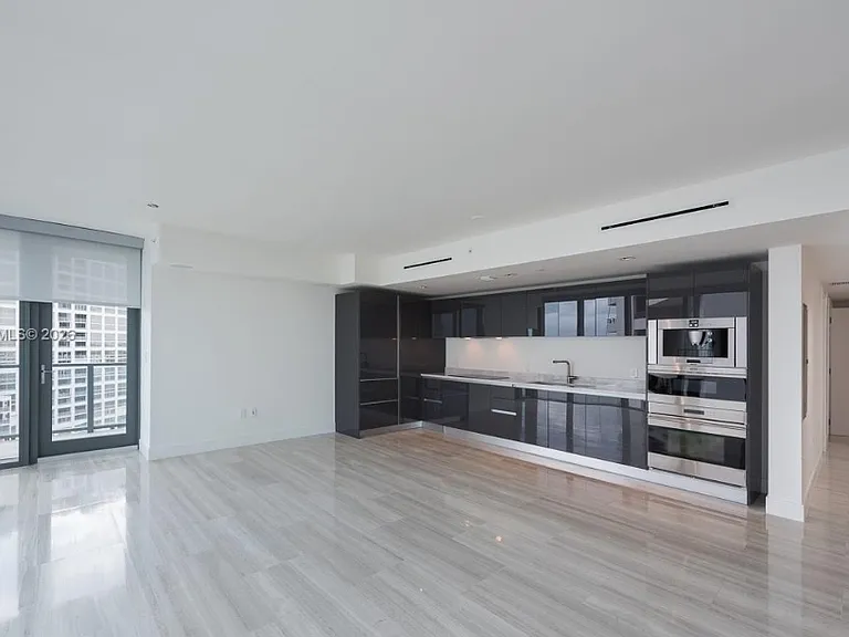 1450 Brickell Ave #3 — Photo 18
