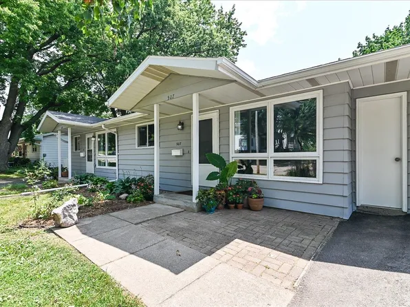 507-601 E Garfield St, Mount Horeb, WI 53572