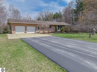 3972 W Harsh Dr, Coleman, MI 48618