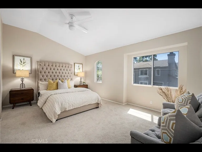 811 N Siavohn Dr — Photo 9