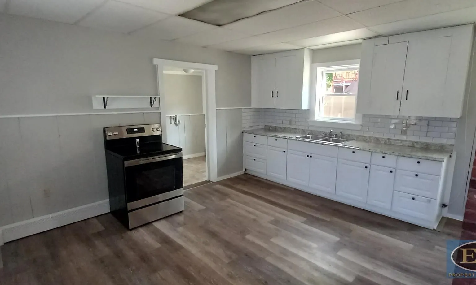 4 bed, $2,250 — Photo 4