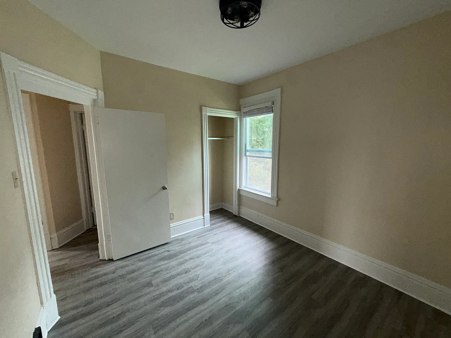 3911 W Vliet St — Photo 3