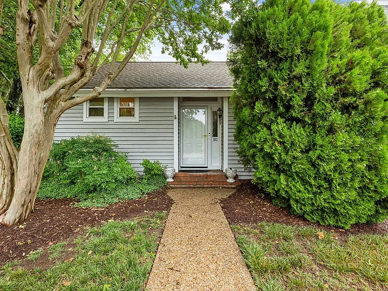 320 Littletown Quarter — Photo 2