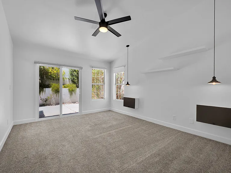 2505 Sea Venture Dr — Photo 11