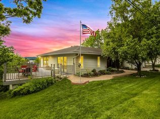 N5047 Sunset Vista Rd, Onalaska, WI 54650