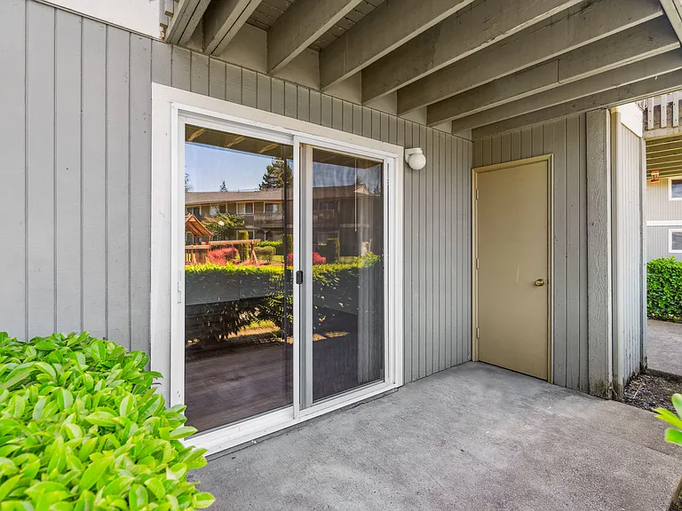 2 Bed 1 Bath Standard - 860 Sq Ft 2 Bed 1 Bath Standard - 860 Sq Ft