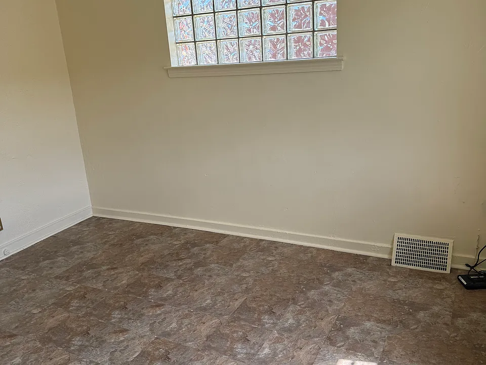 7801 Fayette St #1