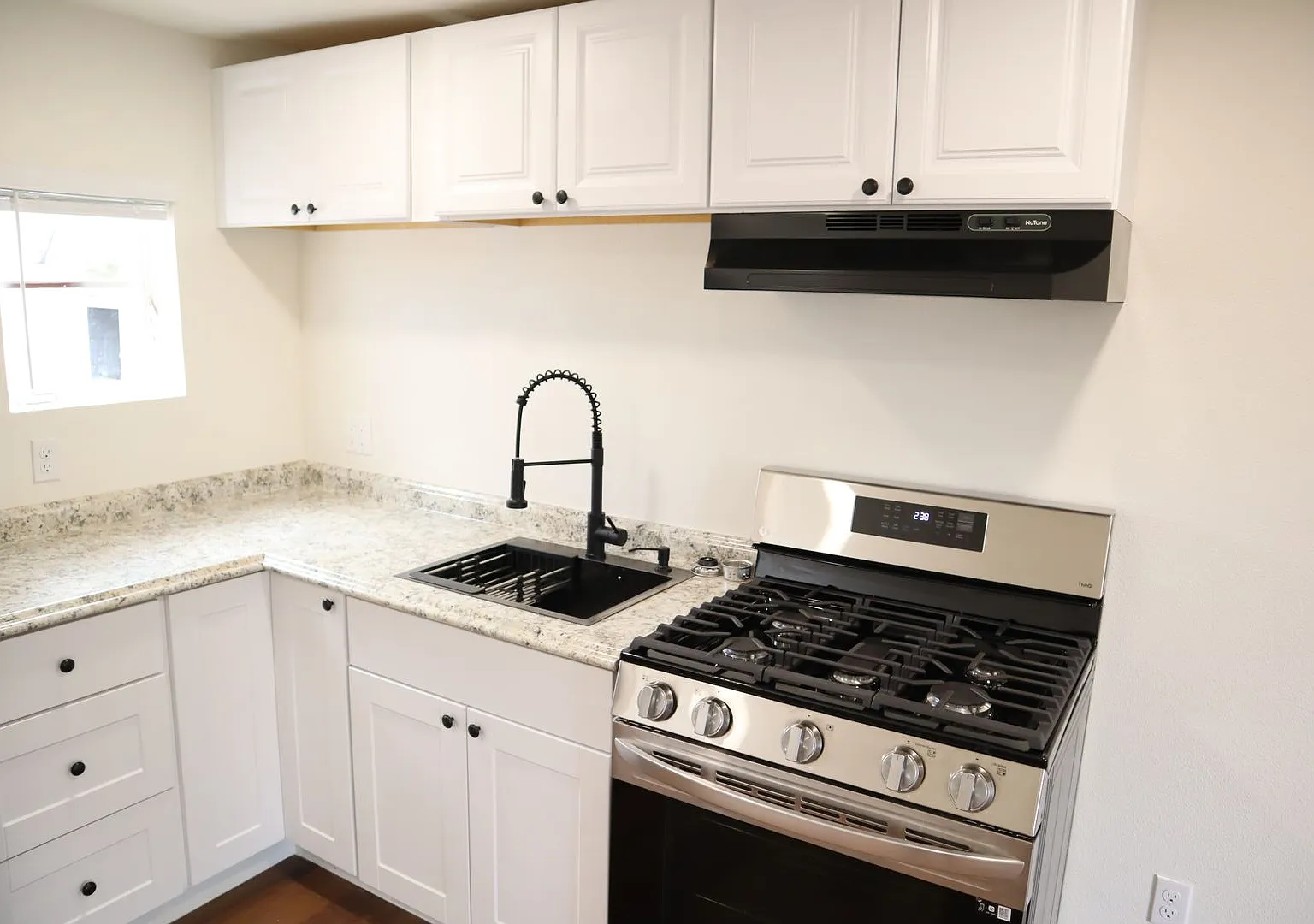 Fully Renovated, Cozy, and In Town — Photo 4