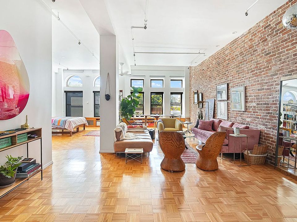 1st image of 423 Atlantic Ave APT 3J