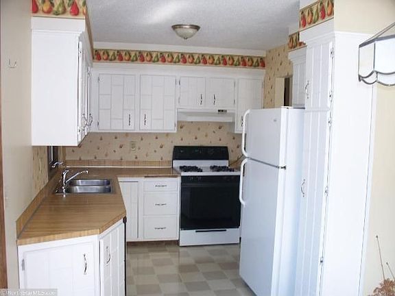 4th image of 813 Cumming Ln