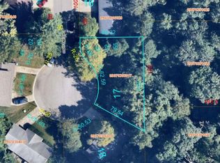 Christine Dr, Belleville, IL 62221