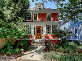 32 Summit Ave, Providence, RI 02906