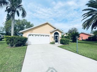 546 Whispering Wind Bnd, Lehigh Acres, FL 33974