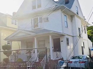16151 86th Ave, Jamaica, NY 11432