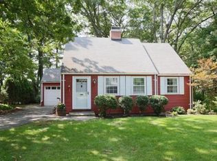 30 Bay View Rd, Wellesley, MA 02482